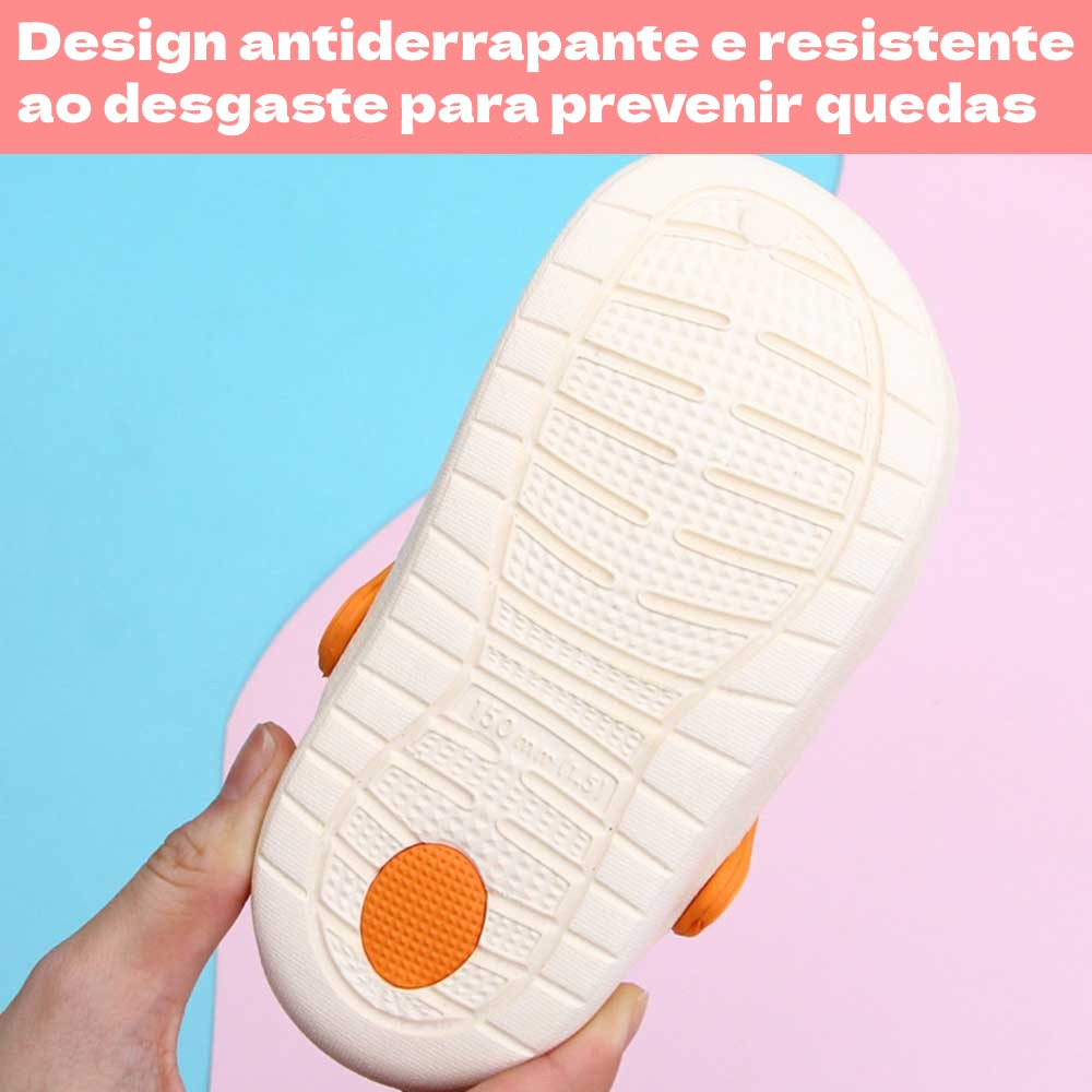  Chinelo estilo Crocs com design antiderrapante e resistente ao desgaste para prevenir quedas